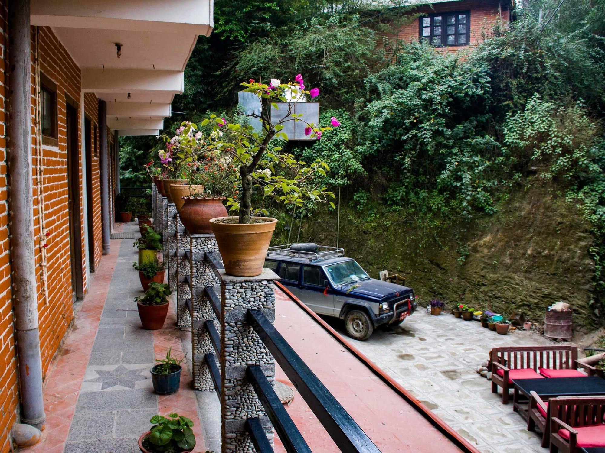 Langtang View Nagarkot Bed&Breakfast Bagian luar foto
