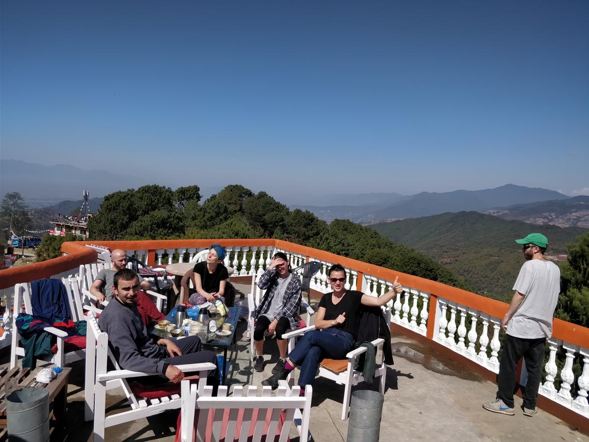 Langtang View Nagarkot Bed&Breakfast Bagian luar foto