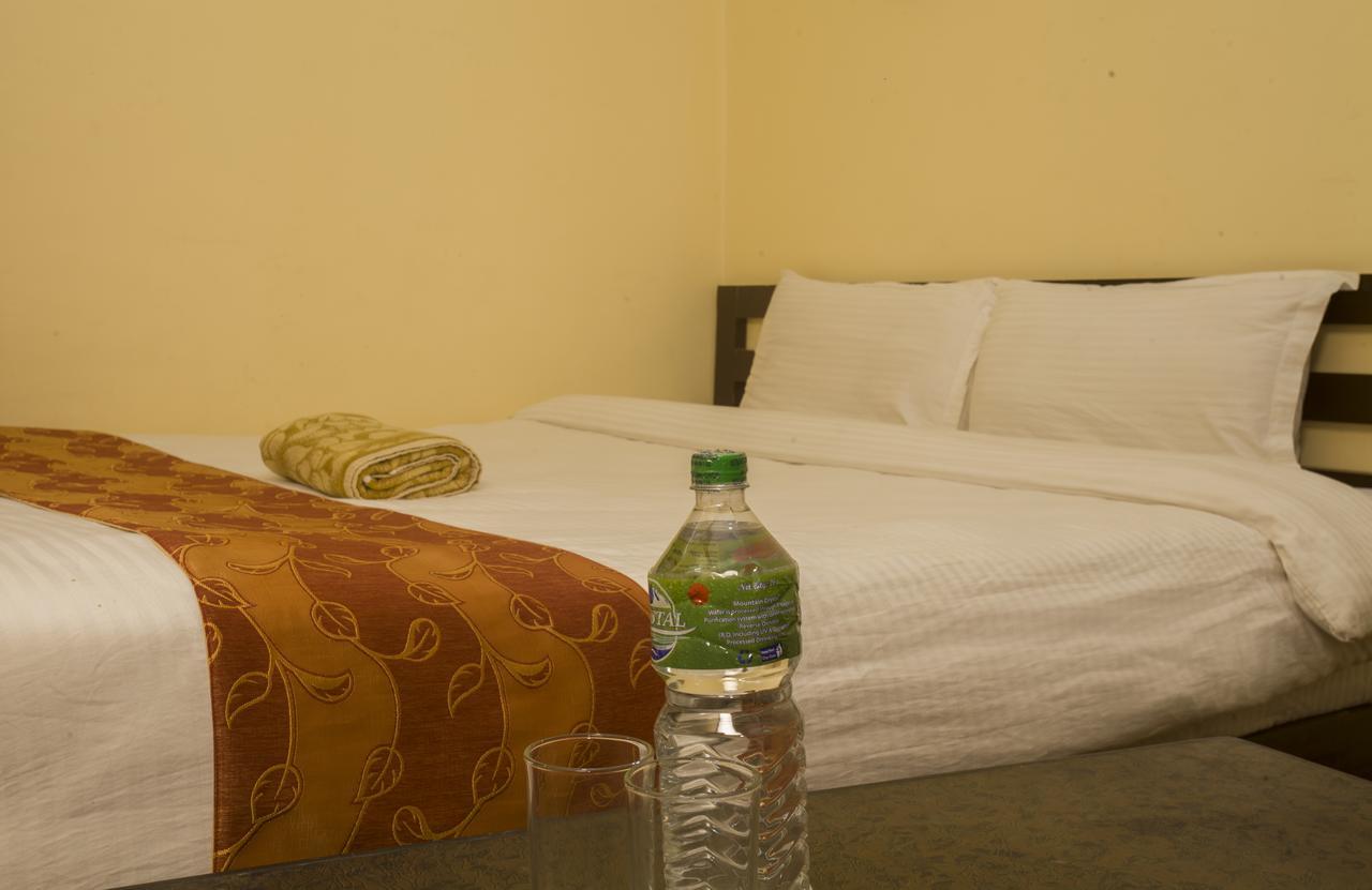 Langtang View Nagarkot Bed&Breakfast Bagian luar foto