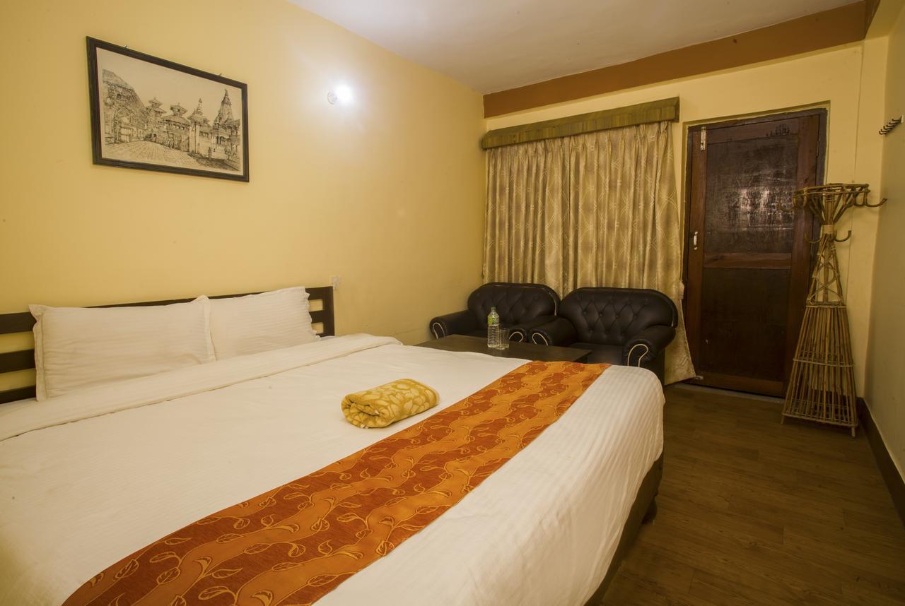 Langtang View Nagarkot Bed&Breakfast Bagian luar foto
