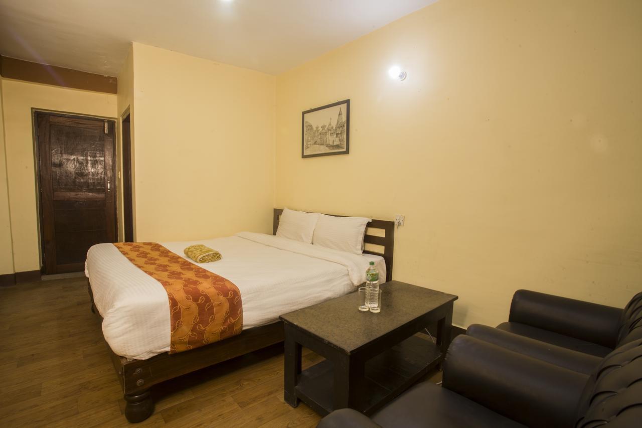 Langtang View Nagarkot Bed&Breakfast Bagian luar foto