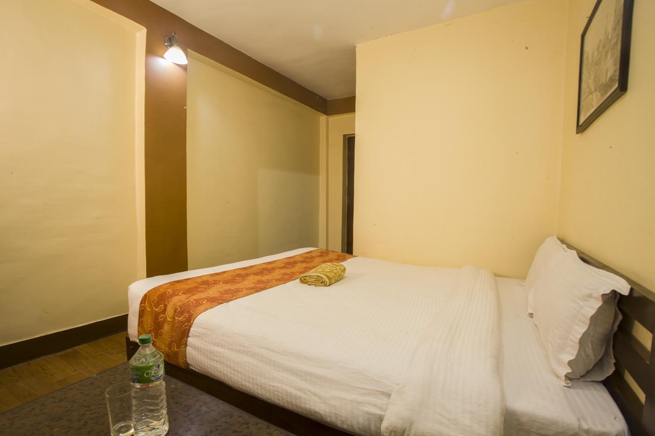 Langtang View Nagarkot Bed&Breakfast Bagian luar foto