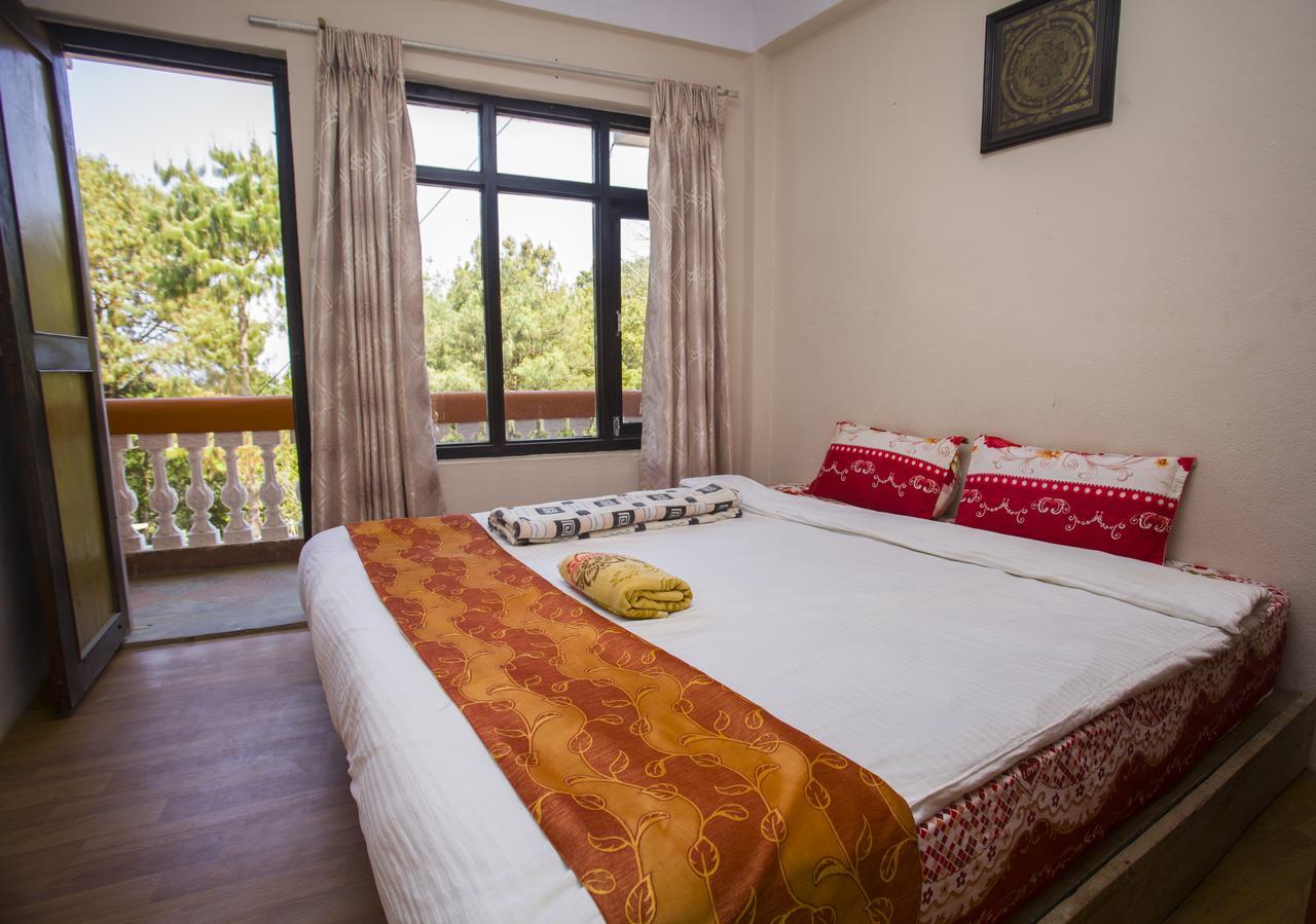 Langtang View Nagarkot Bed&Breakfast Bagian luar foto