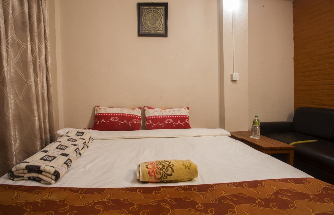 Langtang View Nagarkot Bed&Breakfast Bagian luar foto