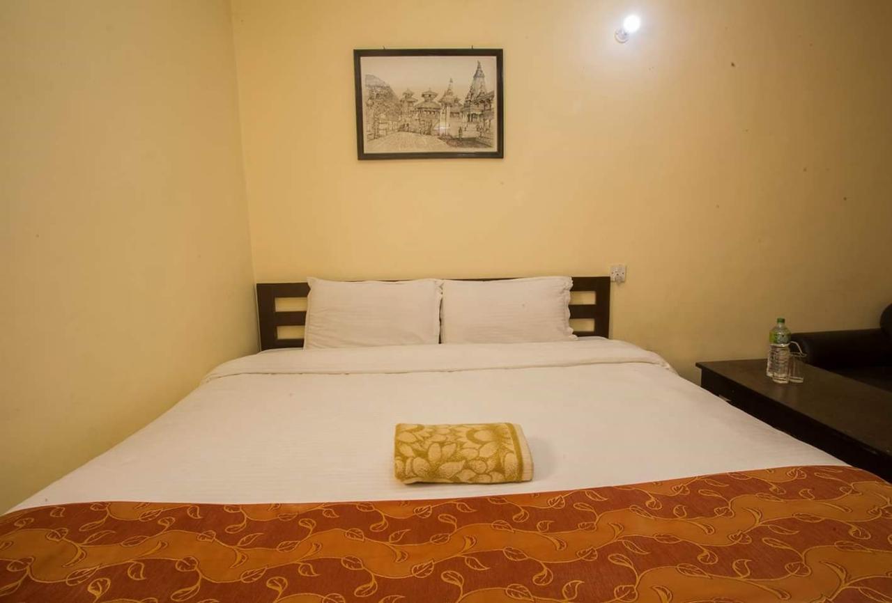 Langtang View Nagarkot Bed&Breakfast Bagian luar foto
