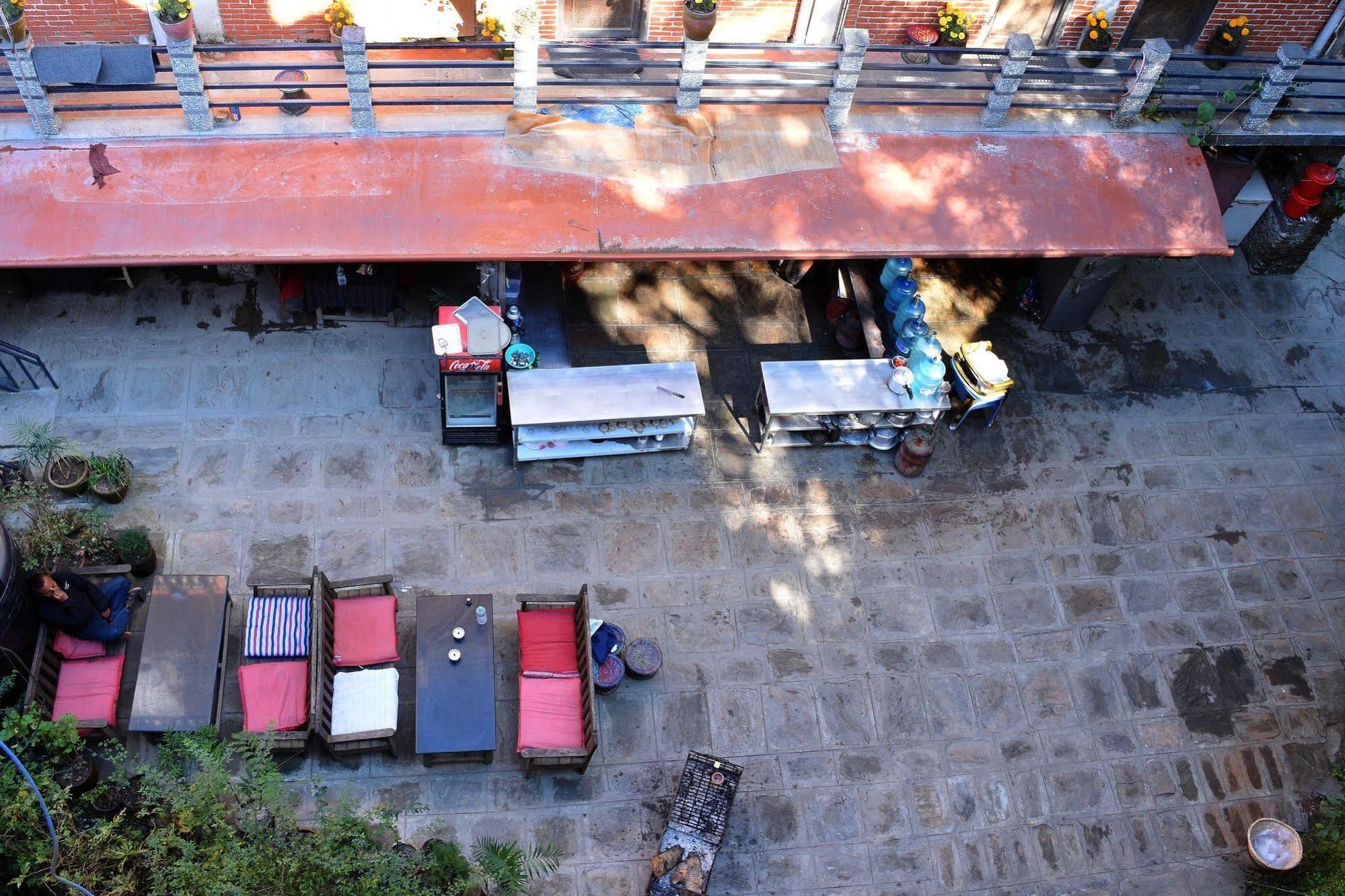 Langtang View Nagarkot Bed&Breakfast Bagian luar foto