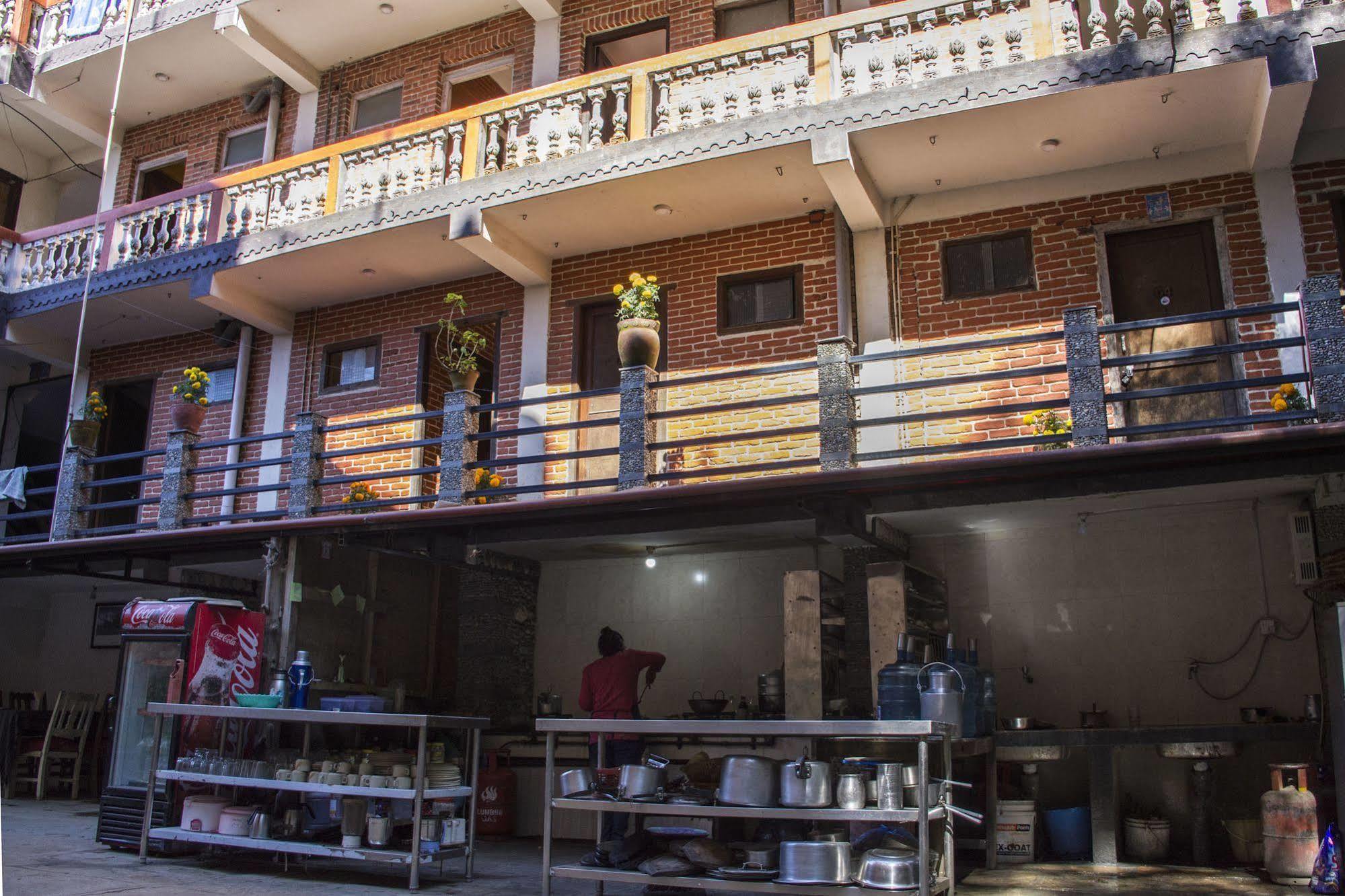Langtang View Nagarkot Bed&Breakfast Bagian luar foto
