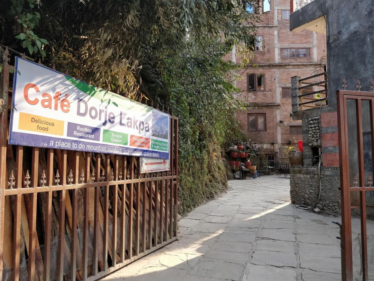 Langtang View Nagarkot Bed&Breakfast Bagian luar foto