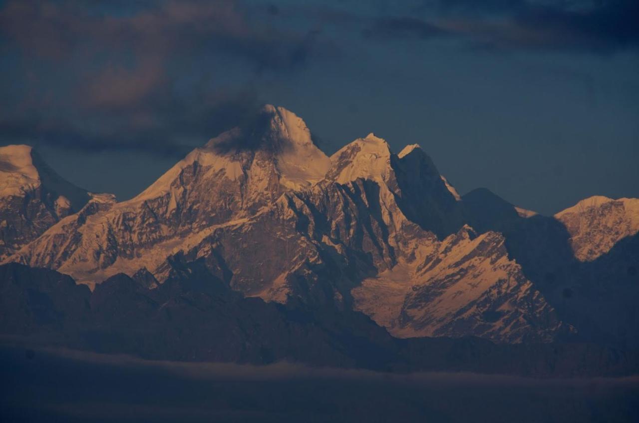 Langtang View Nagarkot Bed&Breakfast Bagian luar foto