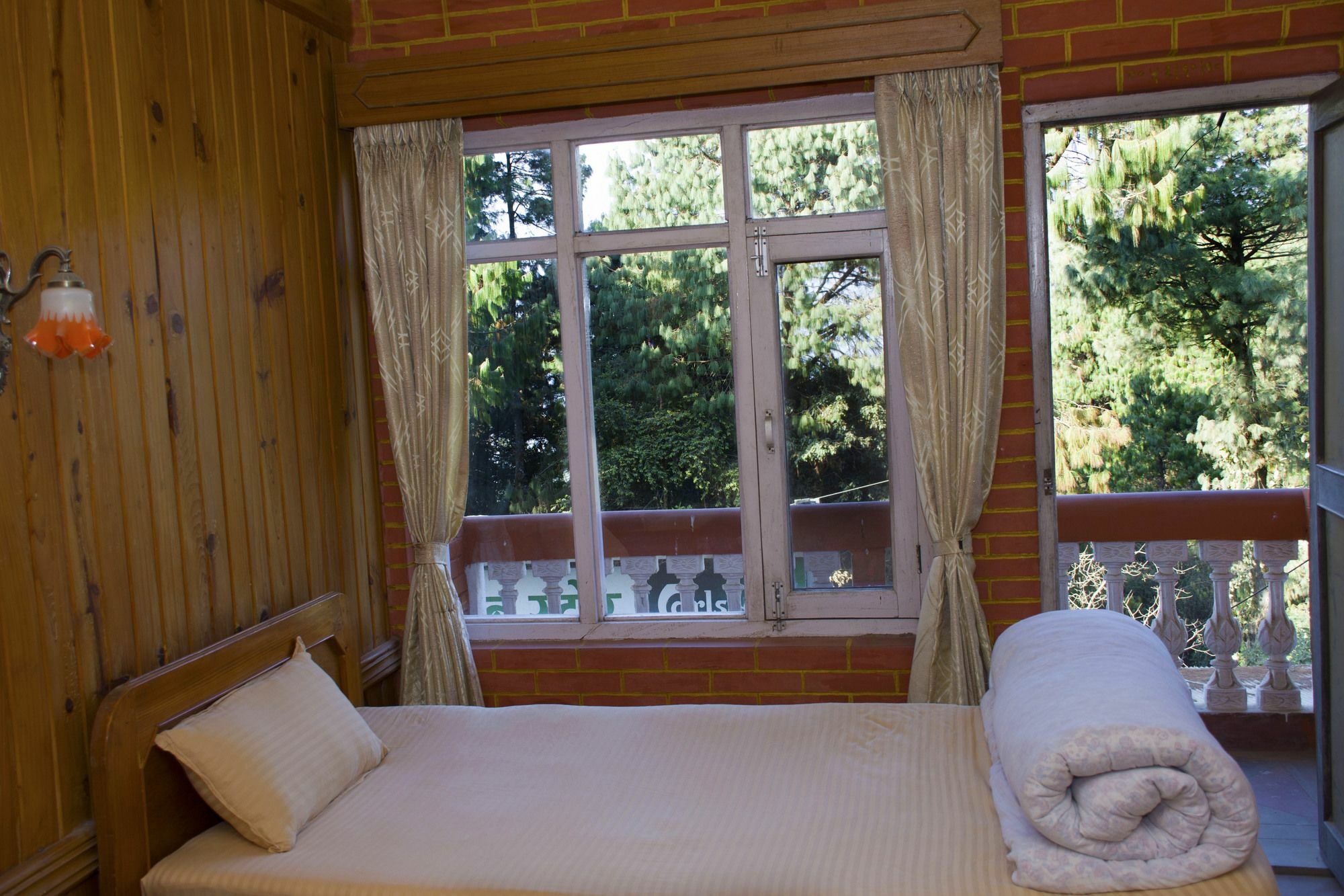 Langtang View Nagarkot Bed&Breakfast Bagian luar foto